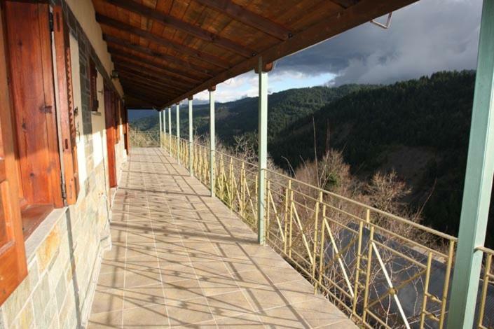 Hotel Athamania Artas Athamanio Zewnętrze zdjęcie